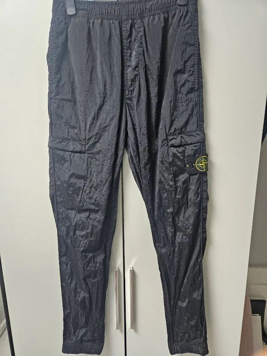 STONE ISLAND ストーンアイランド 22SS ナイロンメタル カーゴジョガーパンツ 黒 COLOR 30サイズ 韓国国内 正規品 出品