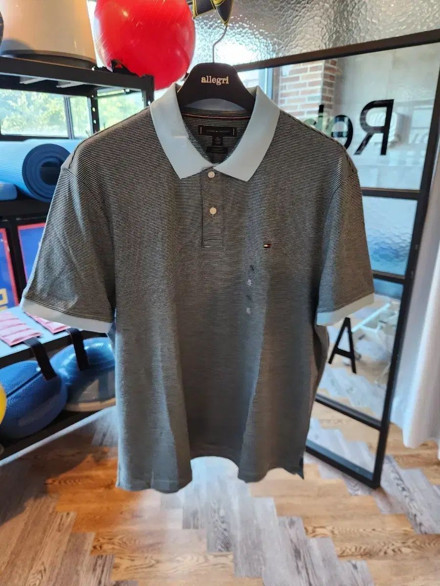 トミーヒルフィガー スカイ ストライプ ポロTシャツ XL 新品 出品