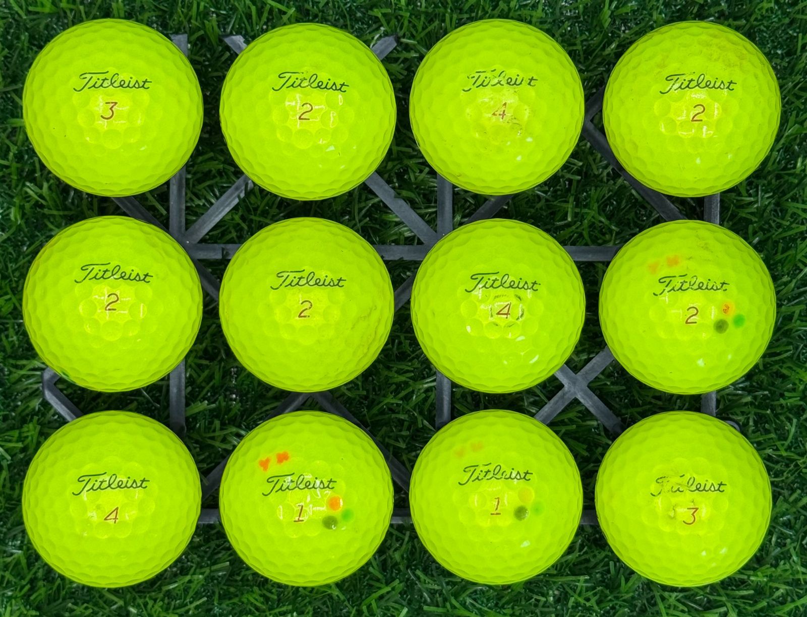 超メルカリ祭セール価格です❣️新品未使用　タイトリストTitleist 上下LL Titleist タイトリスト PRO v1x 2025年モデル◇12球【AB級ランク