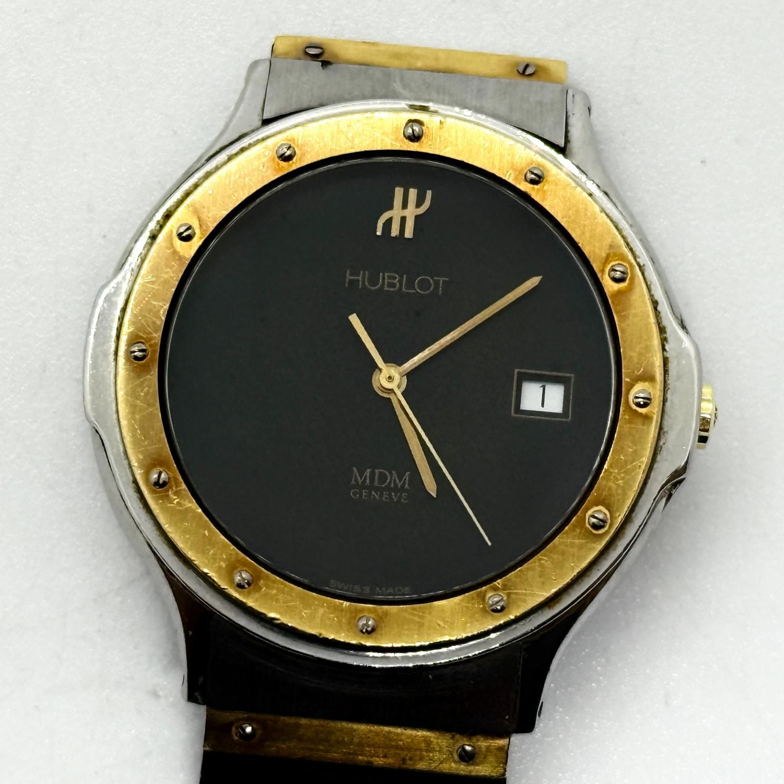 HUBLOT ウブロ MDM クラシック 1521.2 グレー QZ メンズ 腕時計 稼働品