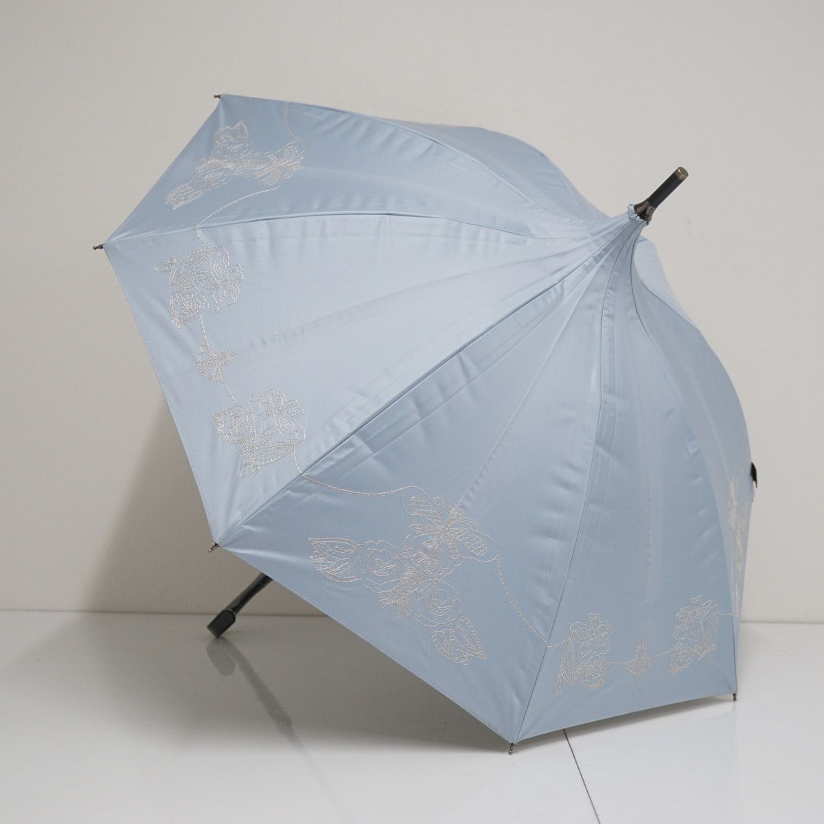 日傘 ANNA SUI アナスイ USED品 晴雨兼用 パゴダ傘 刺繍 遮光 撥水 UV