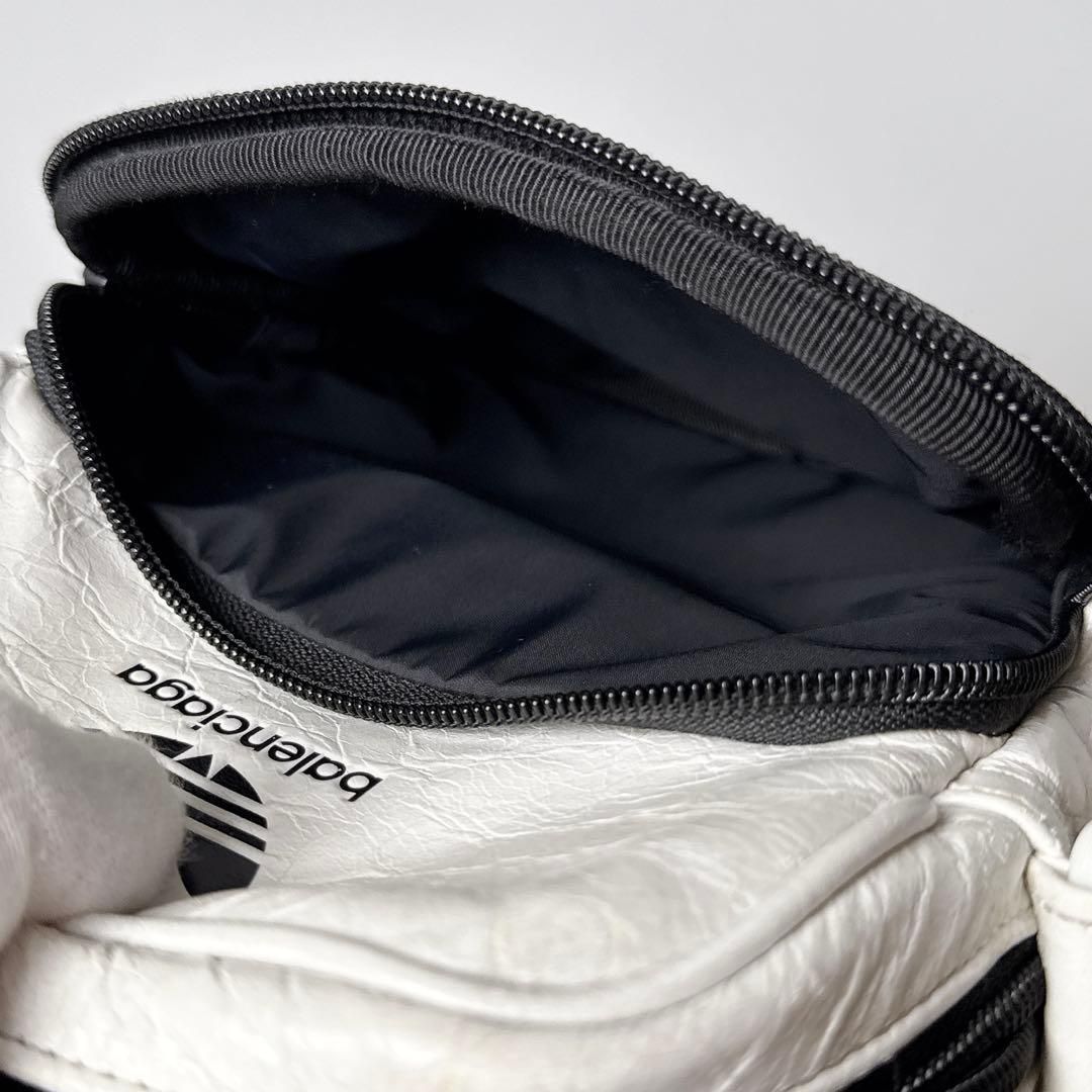 BALENCIAGA × adidas / クロスボディメッセンジャーバッグ - メルカリ