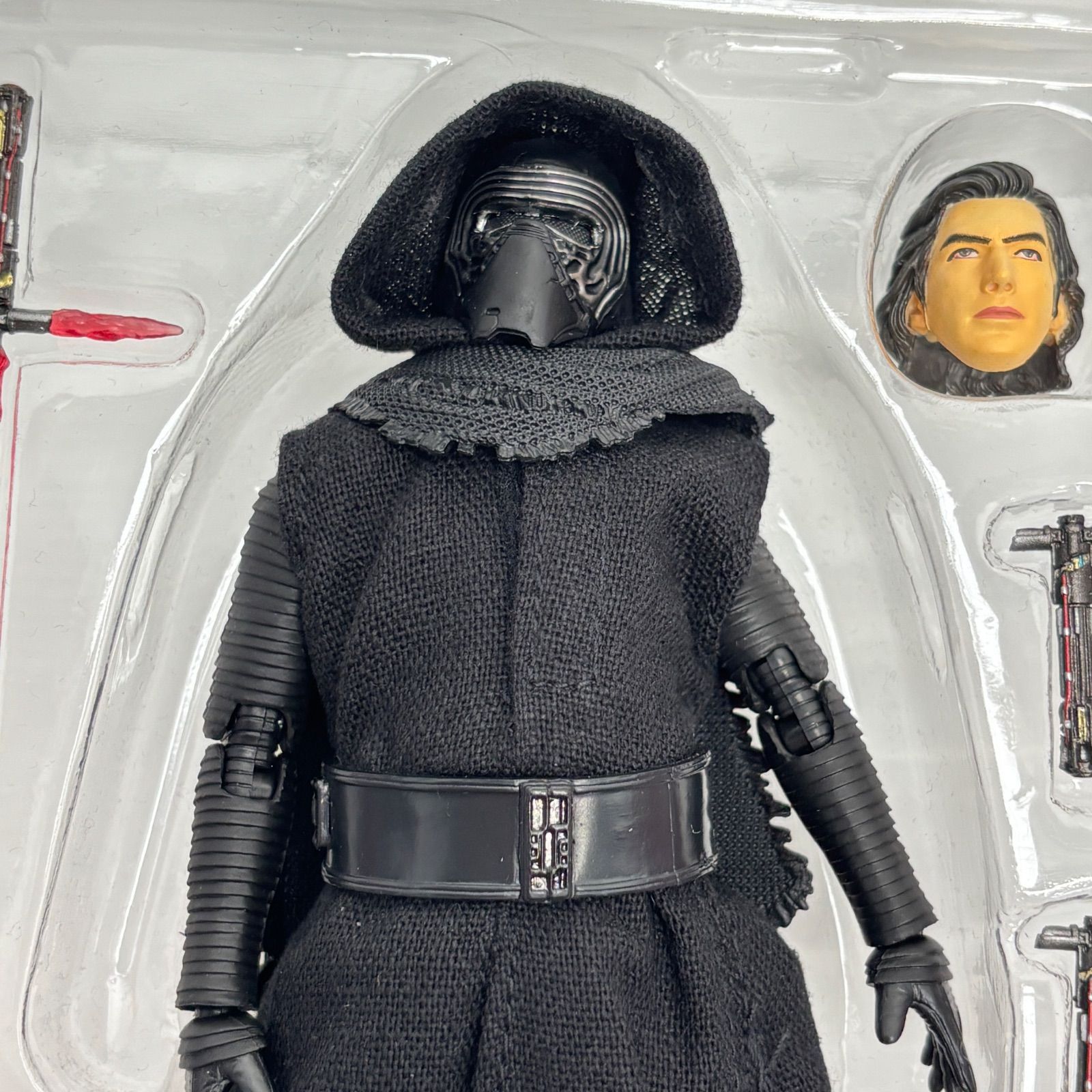 MAFEX マフェックス KYLO REN カイロ・レン フィギュア スター