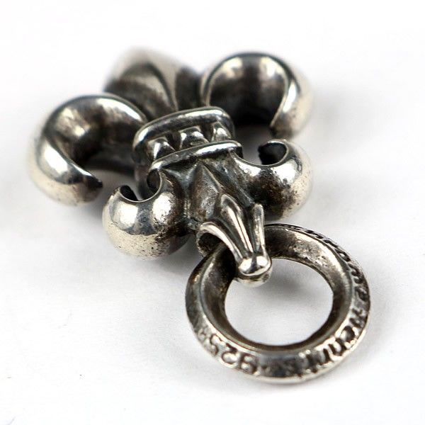 CHROME HEARTS 新宿店 クロムハーツ オールドBSフレア ペンダント チャーム メンズ シルバー SV925 31646 CHROME HEARTS 新宿店 クロムハーツ オールドBSフレア ペンダント