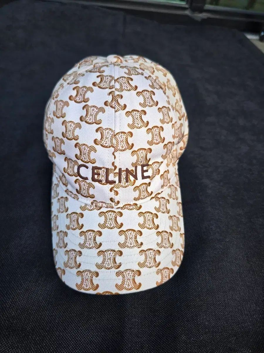 Celine セリーヌ ベースボールキャップ