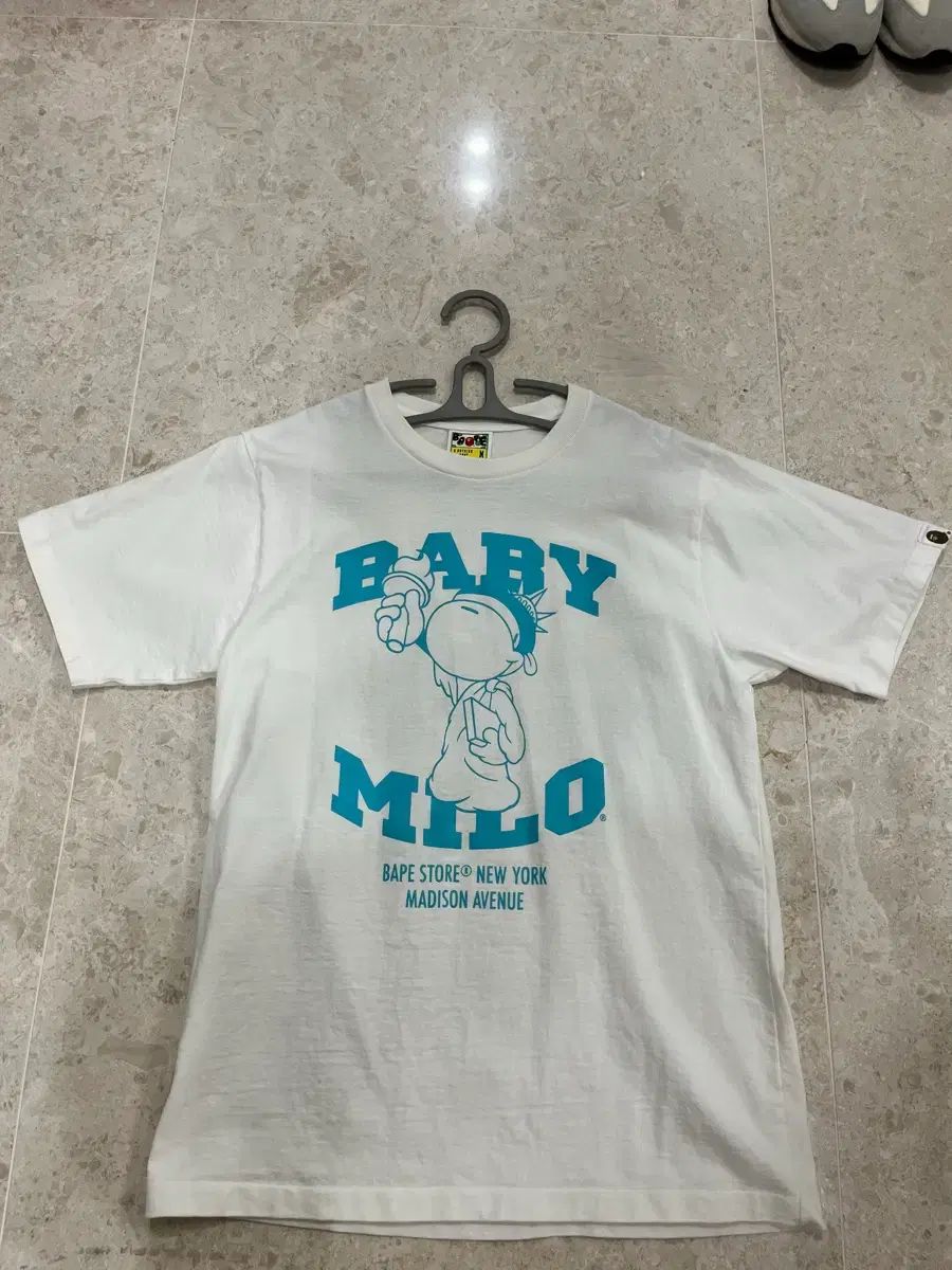 A BATHING APE アベイシングエイプ マイル ベイ(BAE・ジンソル) NEW YORK 半袖Tシャツ 11,859円