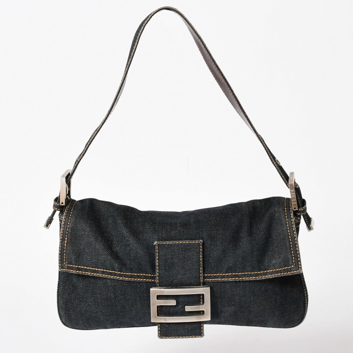 FENDI フェンディ マンマバケット デニム レザー ショルダーバッグ ワンショルダーバッグ ブルー シルバー金具 レア 2305 美品 中古 4a005867 220,000円
