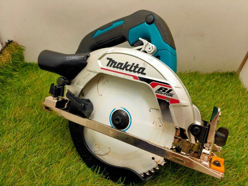 ☆マキタ(Makita) 165mm充電式マルノコ(青)本体のみ 鮫肌チップソー付 HS631DZS　動作確認済み