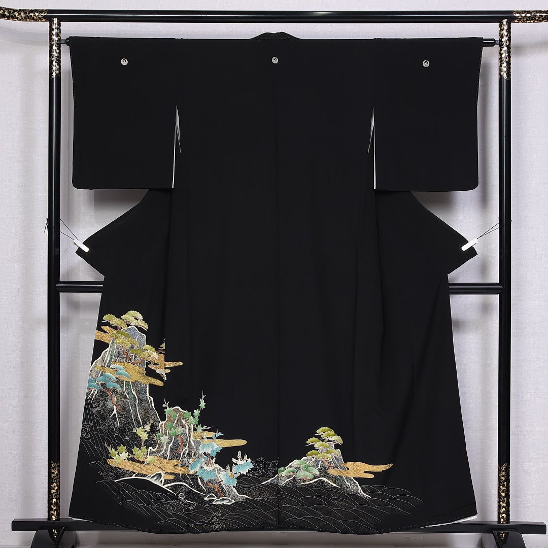 黒留袖 袷 身丈155cm 裄丈63cm 正絹 Sランク 五つ紋 (鶴の丸) フォーマル 広衿 Mサイズ 京友禅 刺繍 比翼 エ霞 桐 松 黒系 M4 1213-06601