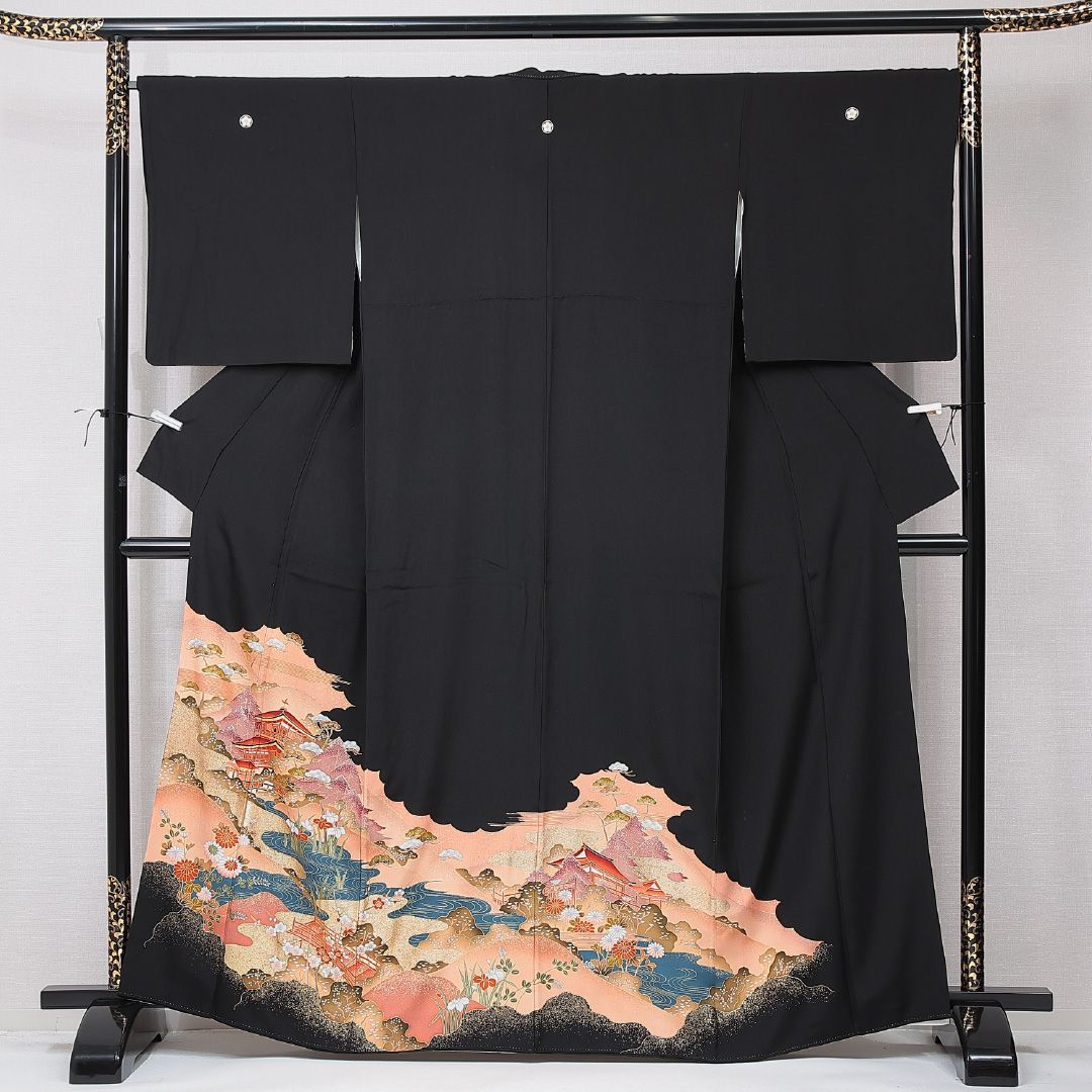 黒留袖 袷 身丈161cm 裄丈64cm 正絹 Aランク 三つ紋 (丸に桔梗) フォーマル 広衿 Lサイズ 比翼 楼閣 松 黒系 RP 1213-06943