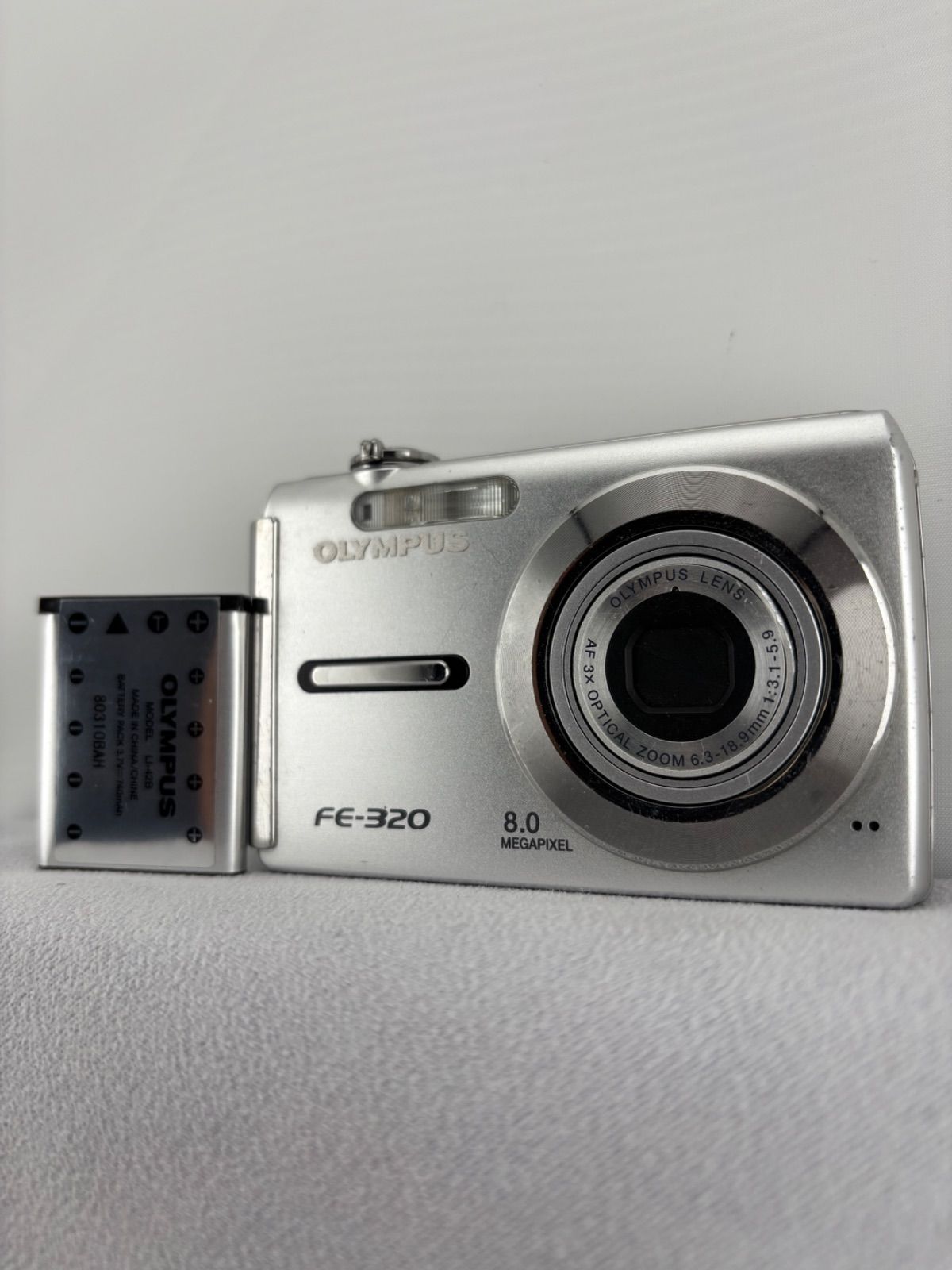【動作確認済】OLYMPUS CAMEDIA FE-320 511【外観美品、動作確認済み】 OLYMPUS FE-320 シルバー オリンパス