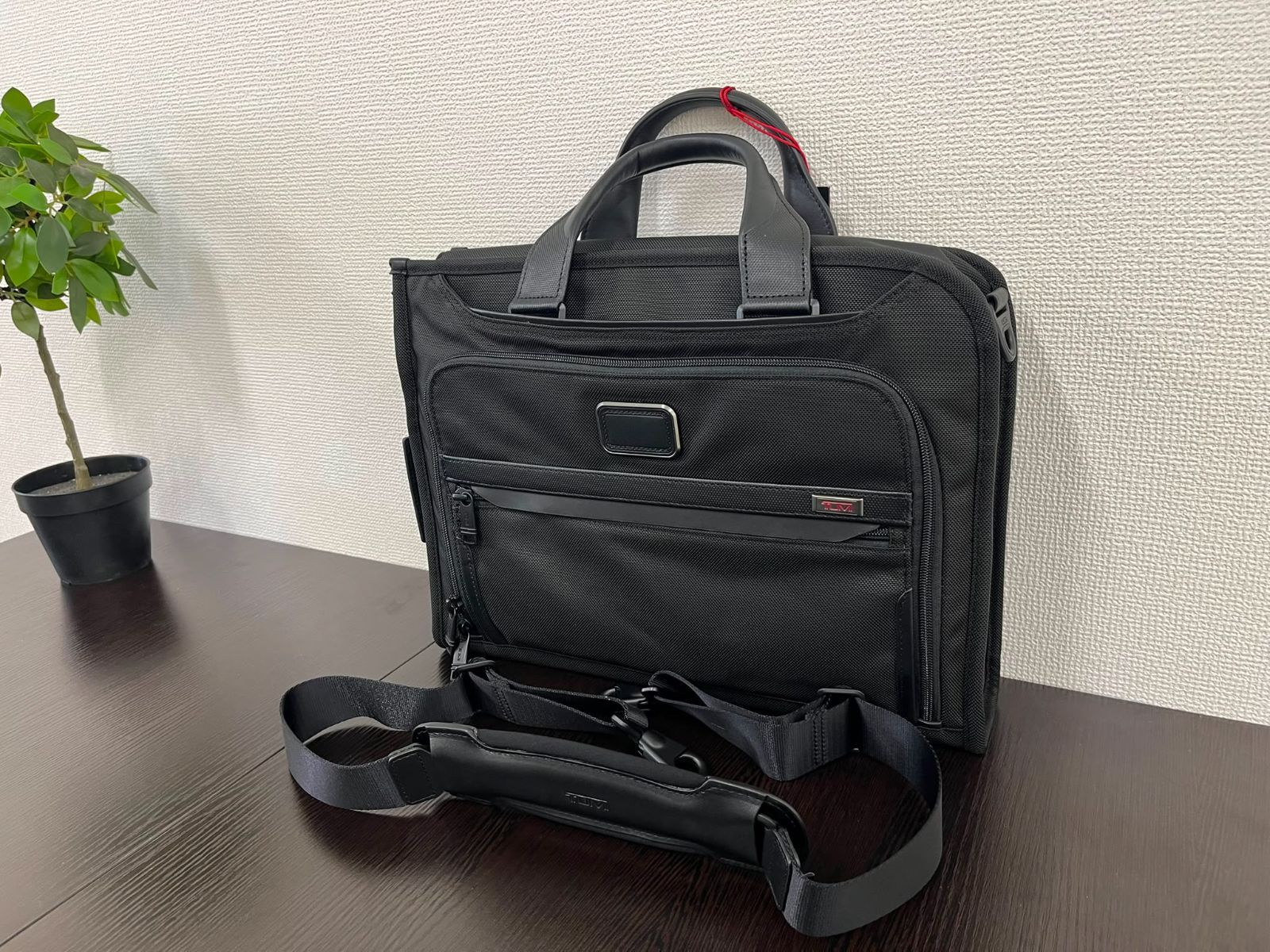 【未使用保管品】TUMI ALPHA3 Slim Deluxe Portfolio 02603110D3 ブラック 2WAY ビジネスバッグ ブリーフケース 46,200円