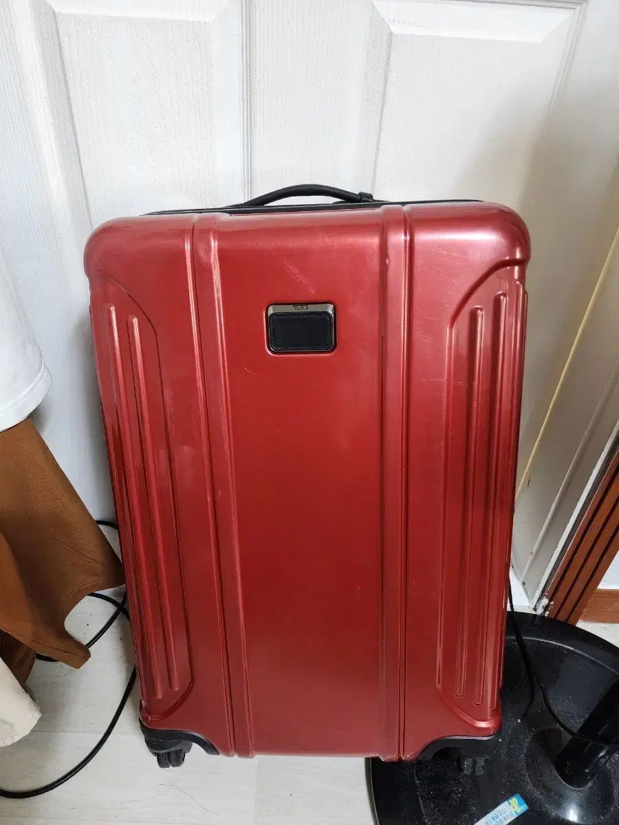 トゥミ キャリアー レッド4ホイールセット 38,977円