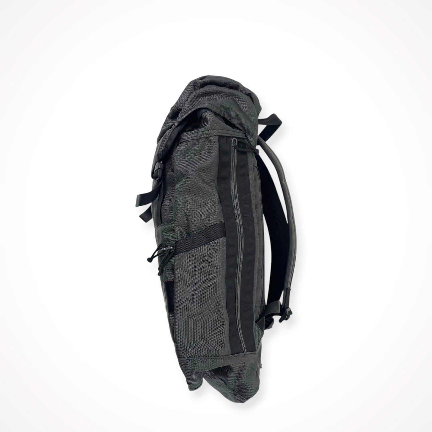 BRIEFING × TOMORROW LAND / 別注 FLAP PACK グレー×ブラック 参考定価
