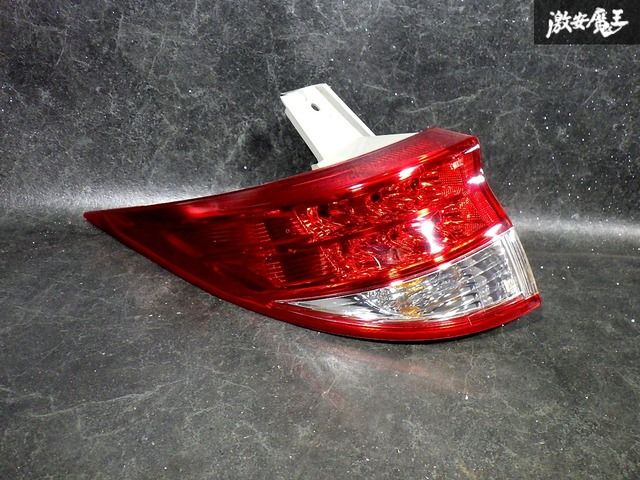 【破損無し！ 即発送！】点灯OK！ トヨタ 純正 ACR50W エスティマ テールライト テールランプ 左 助手席 ICHIKOH 28-205