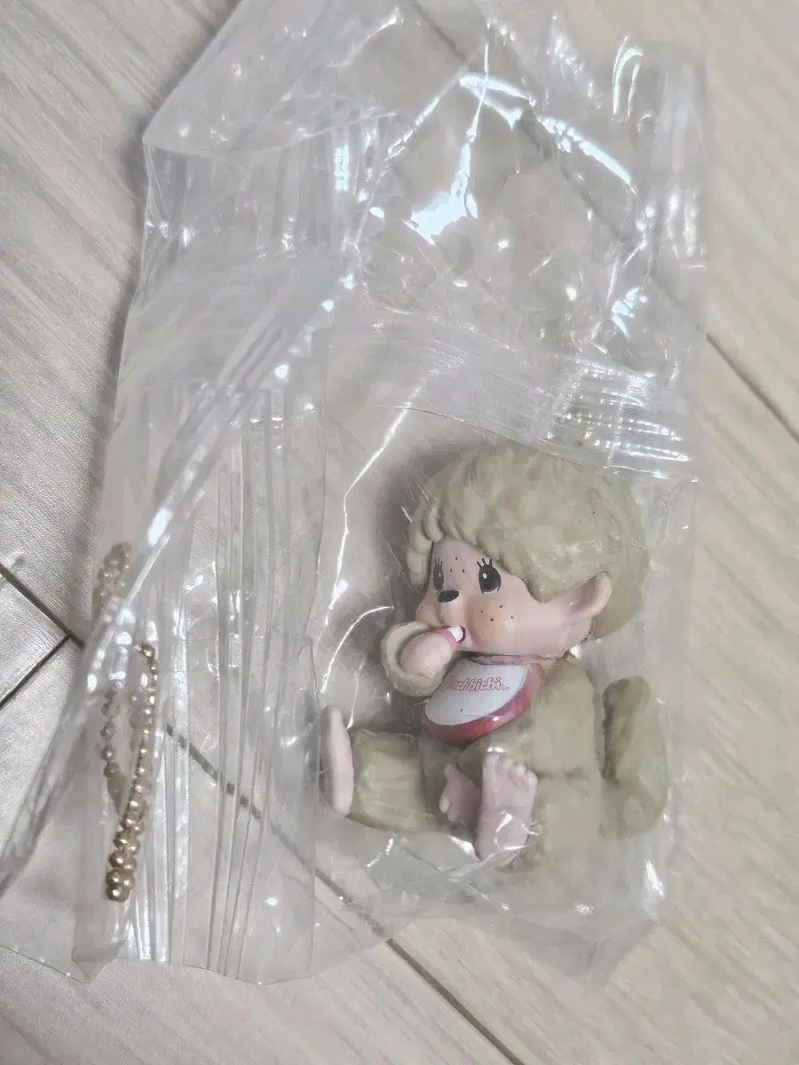 Llavero Monchhichi Gacha