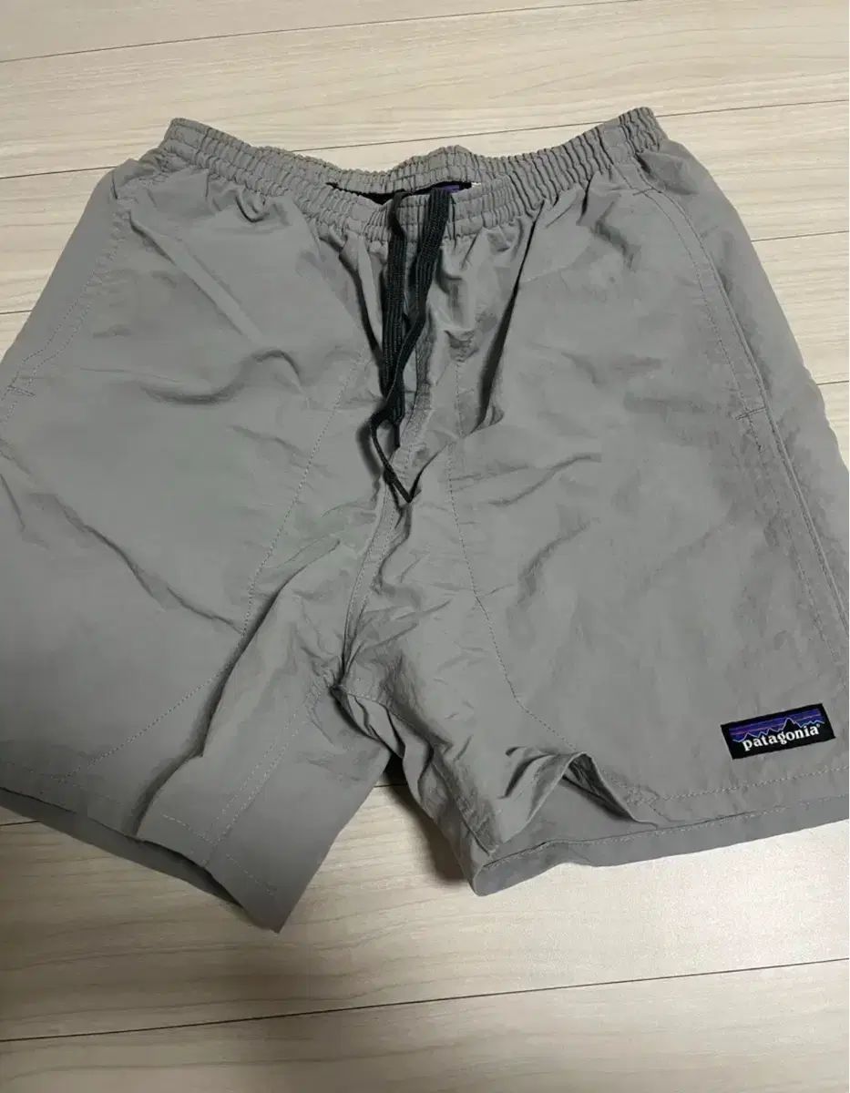 patagonia パタゴニア バギーズ ハーフパンツ 5インチ ソルトグレー xs