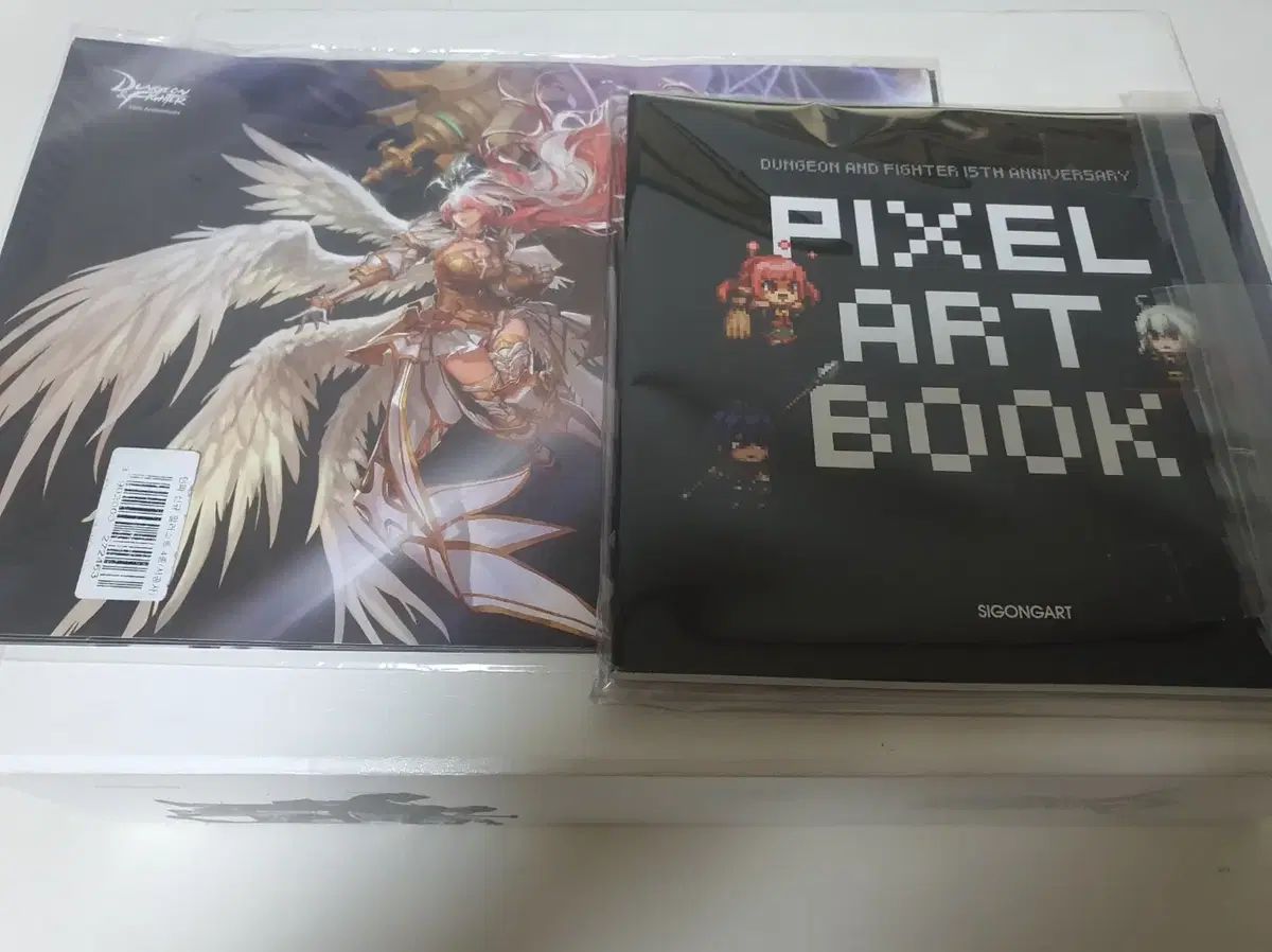 ダンジョン & ファイター 15周年アートブック + ピクセルアートブック