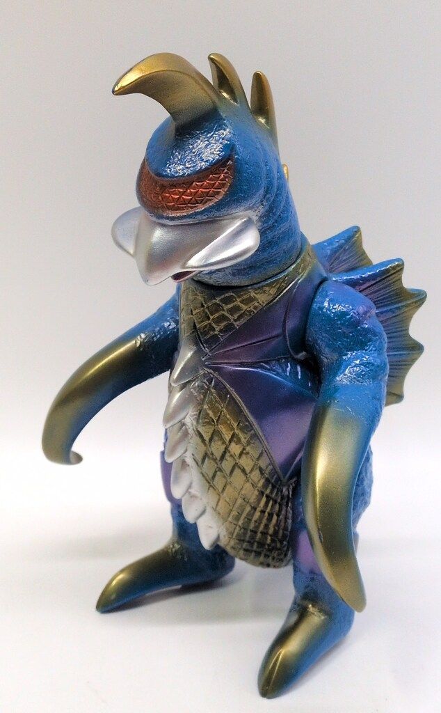 Bullmark Bullmark's Monster Series Gigan Reprint Edition Moldura azul/oro/plata/púrpura
