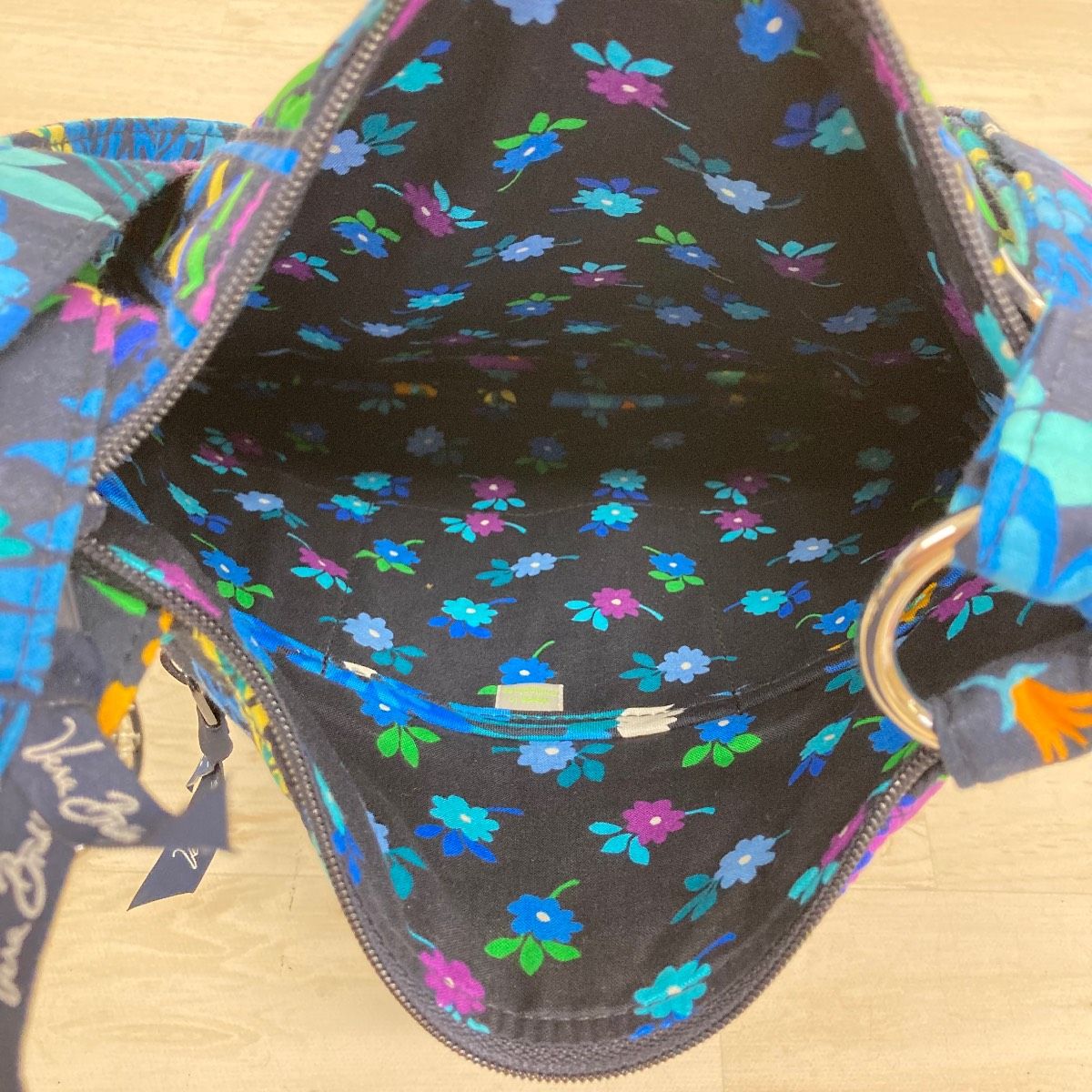 美品 Vera Bradley ヴェラブラッドリー ショルダーバッグ/斜め掛け 
