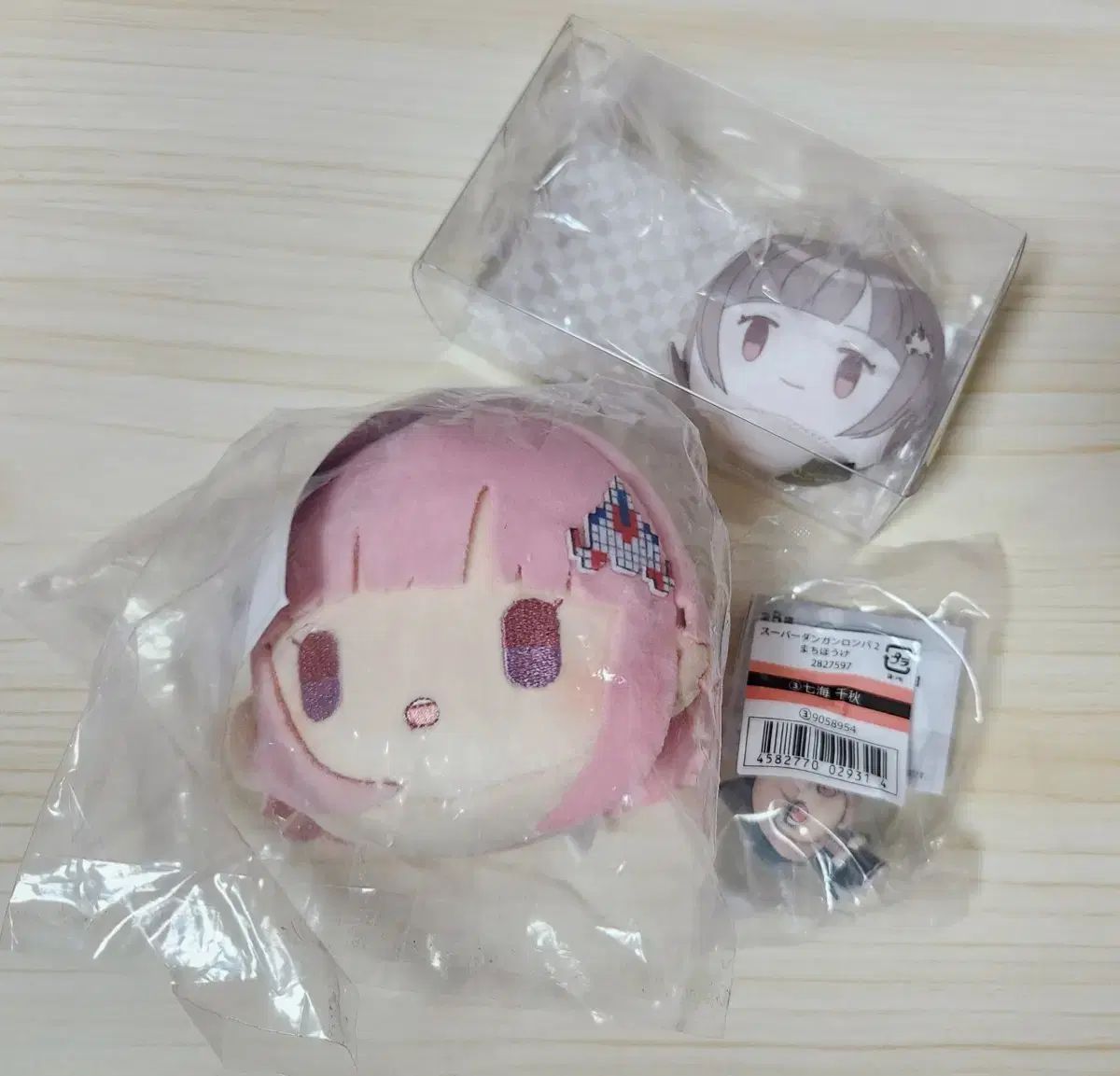 SUPER ダンガンロンパ 七海 千秋 FANTHFUL 顔 ぬいぐるみ＋おまんじゅう＋まちぼけ まとめ 出品 6,800円