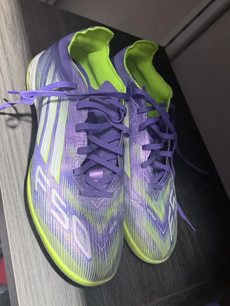 adidas アディダス f50 サッカーシューズ（サイズ 270）