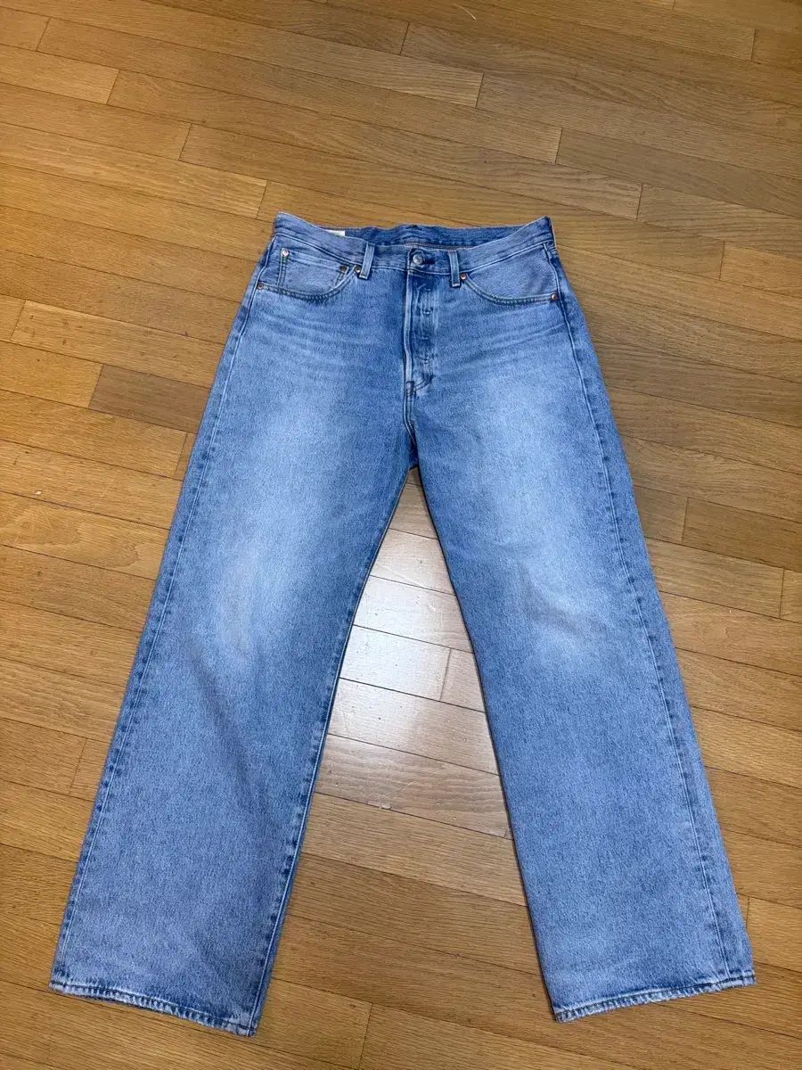 リーバイスプレミアム 501 ルーズフィット ライトブルー デニム W34 L32 9,998円