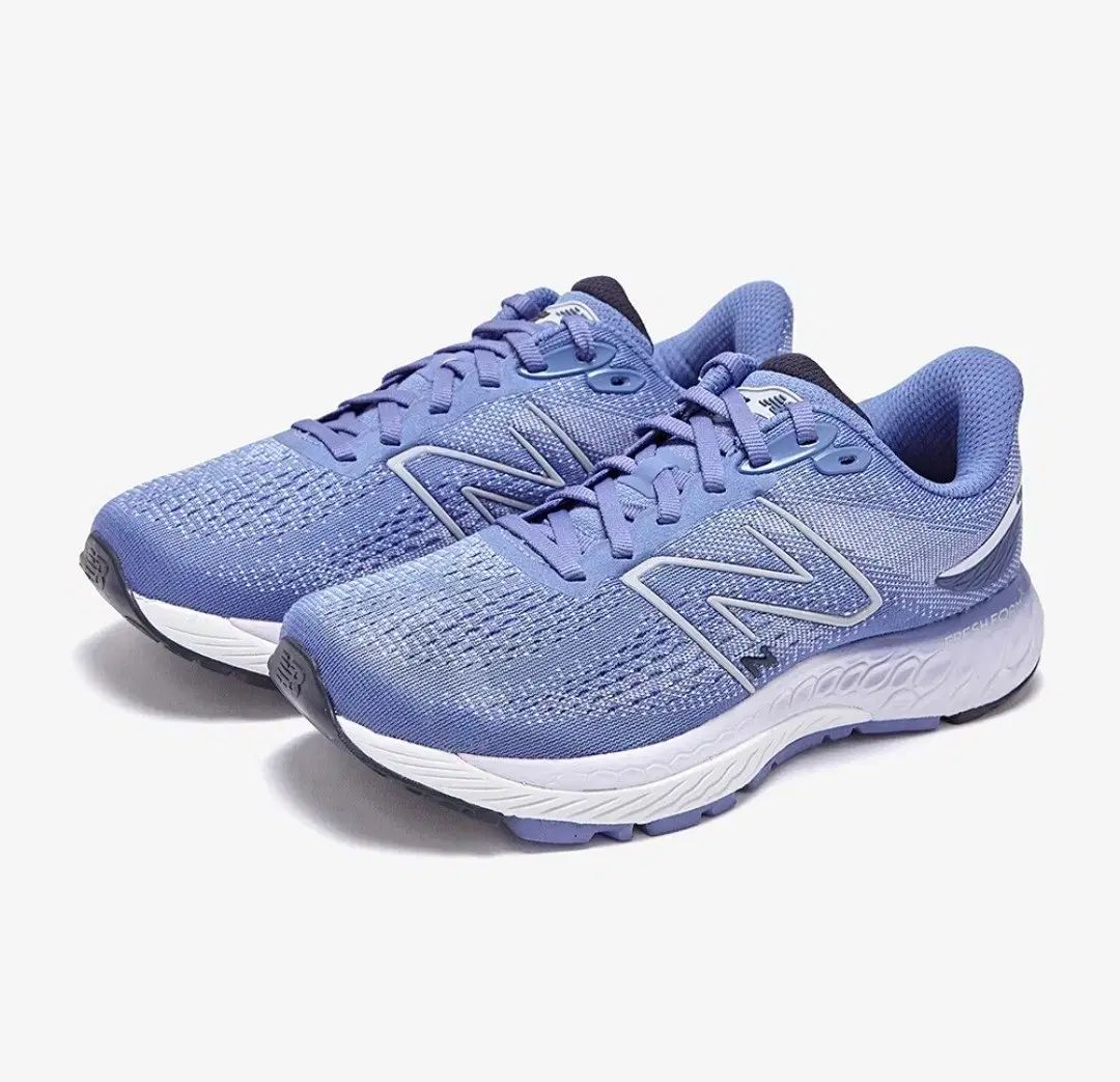 新品)225 ニューバランス 880 スニーカー ランニングシューズ ランニングシューズ アシックス ノヴァブラスト ゲル カヤノ NIKE アルファフライ アディダス アディゼロ エボSL Onランニング SALOMON HOKA ONE ONE ボンダイ