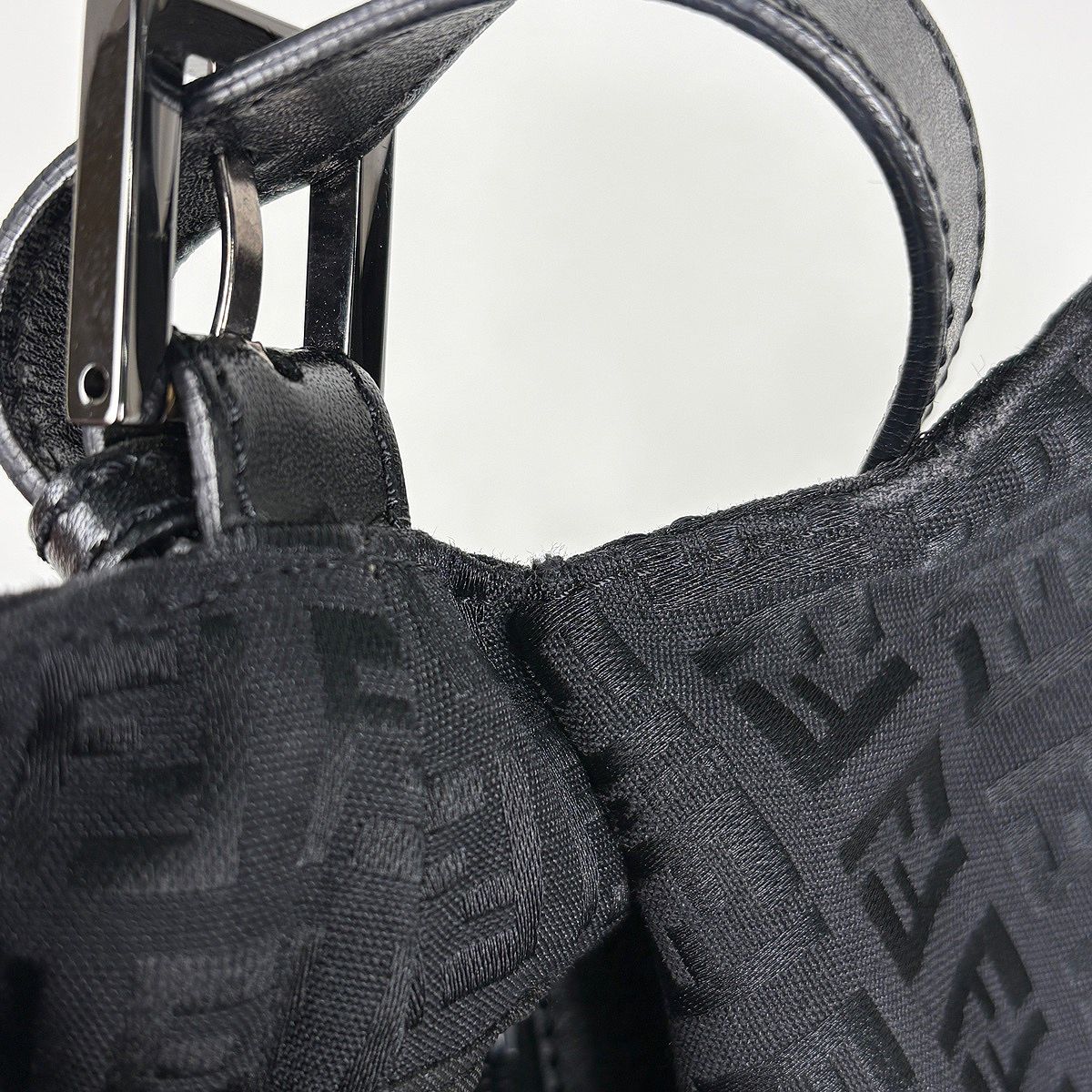 フェンディ FENDI ショルダーバッグ ズッキーノ柄 マンマバケット 