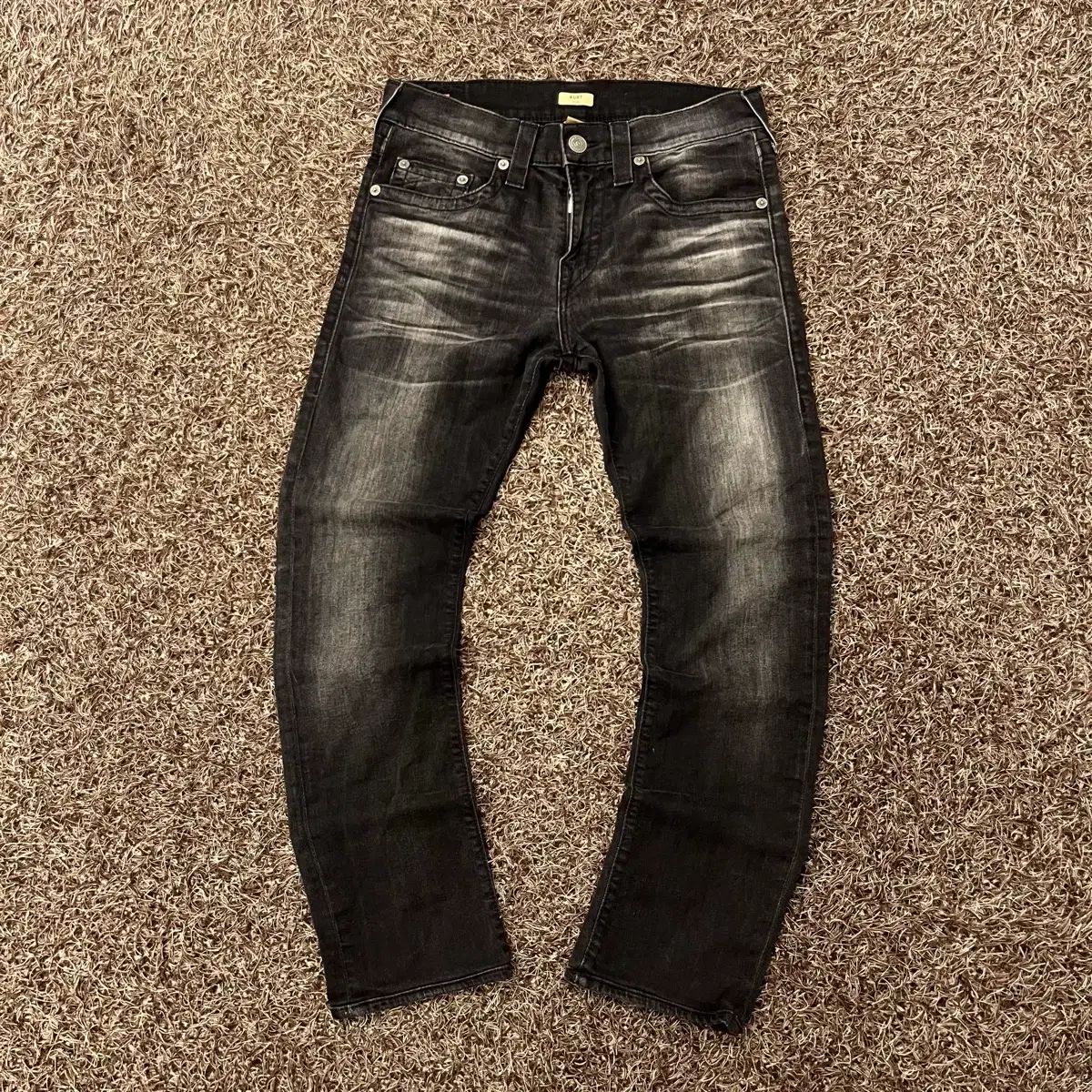 33 TRUE RELIGION スリム ストレート ブラック ウォッシュ デニム パンツ