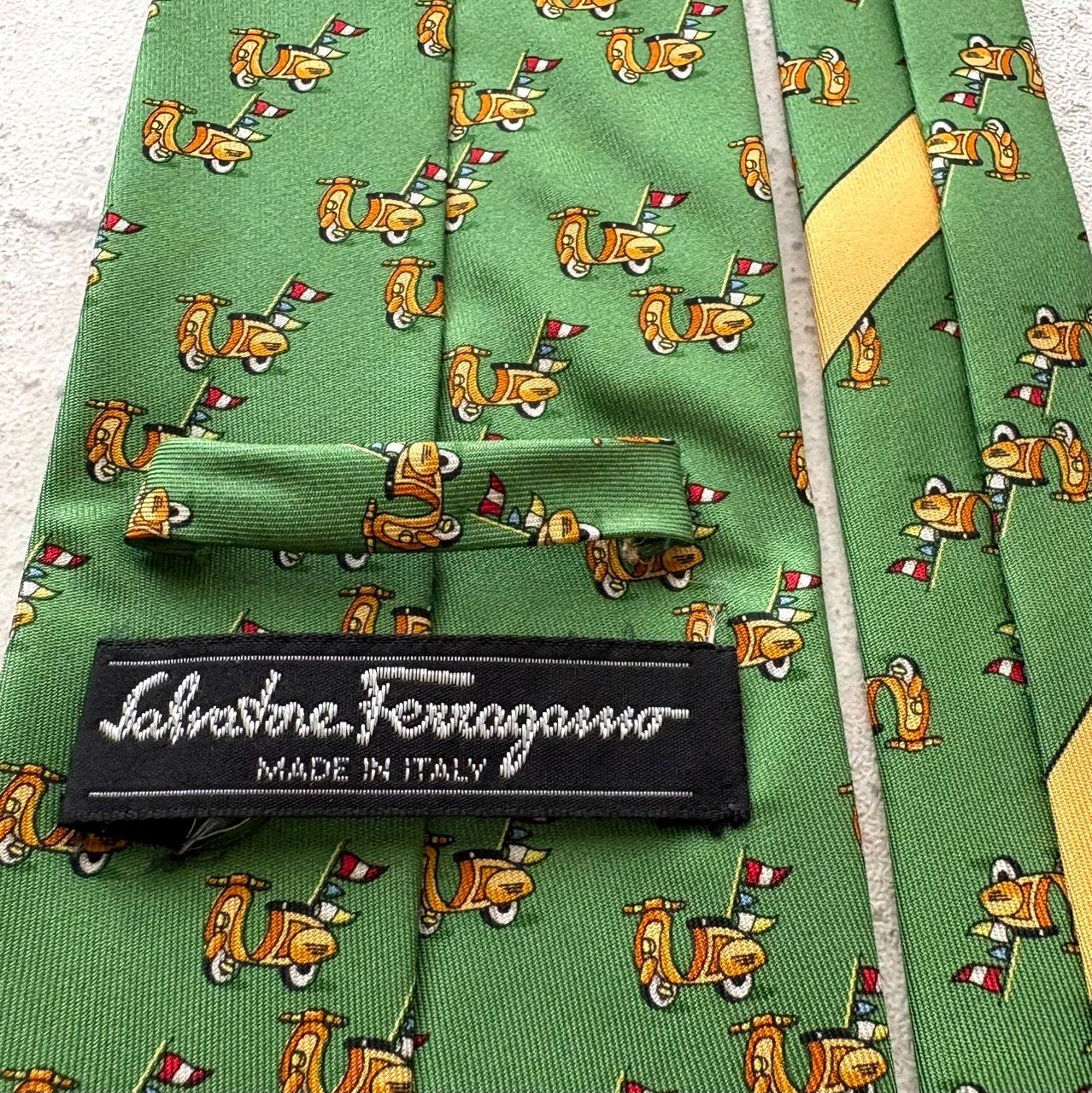 極美品】サルヴァートーレフェラガモ Salvatore Ferragamo ネクタイ
