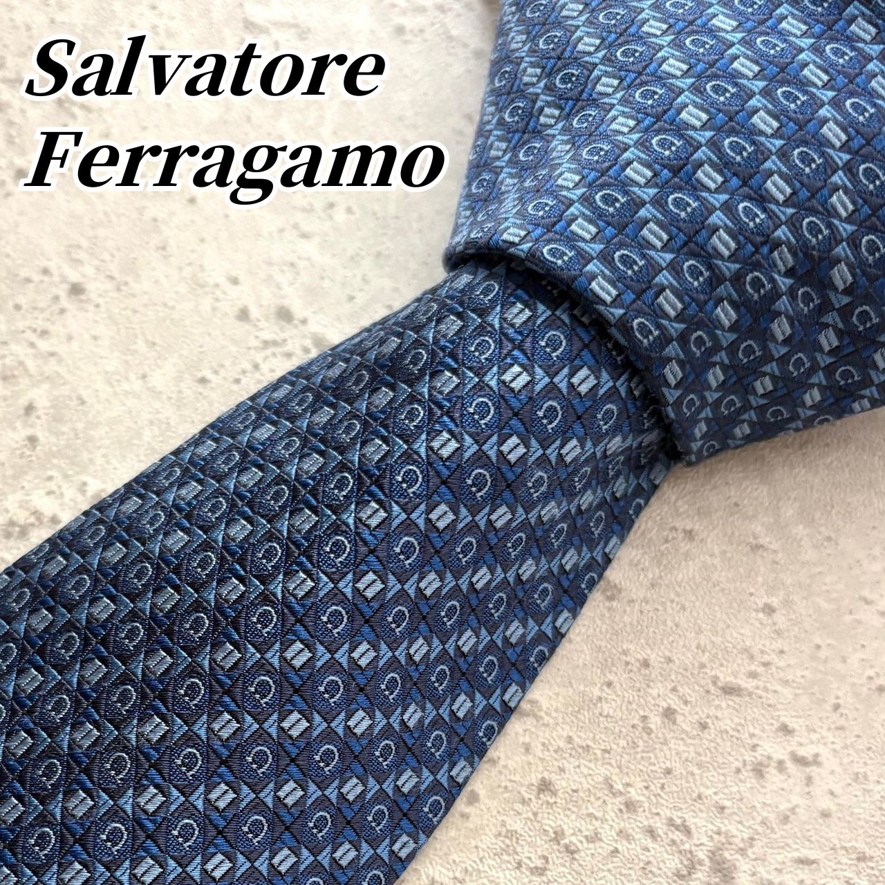 極美品】サルヴァトーレフェラガモ Salvatore Ferragamo ネクタイ