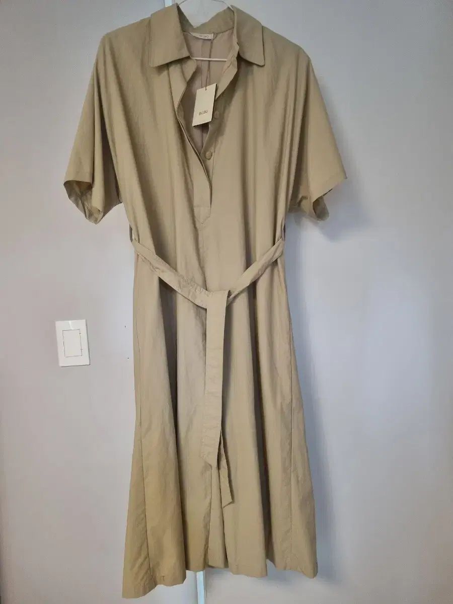 BCBG ワンピース 新品 77