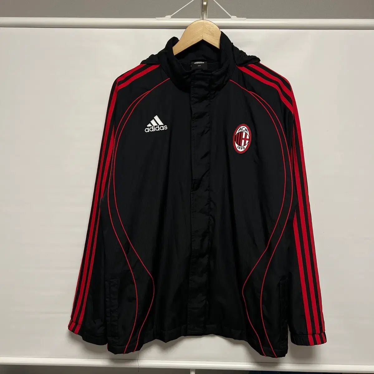 正規品/105 adidas ACミラン 06-07 3本線 黒赤 トレーナー ウィンドブレーカー