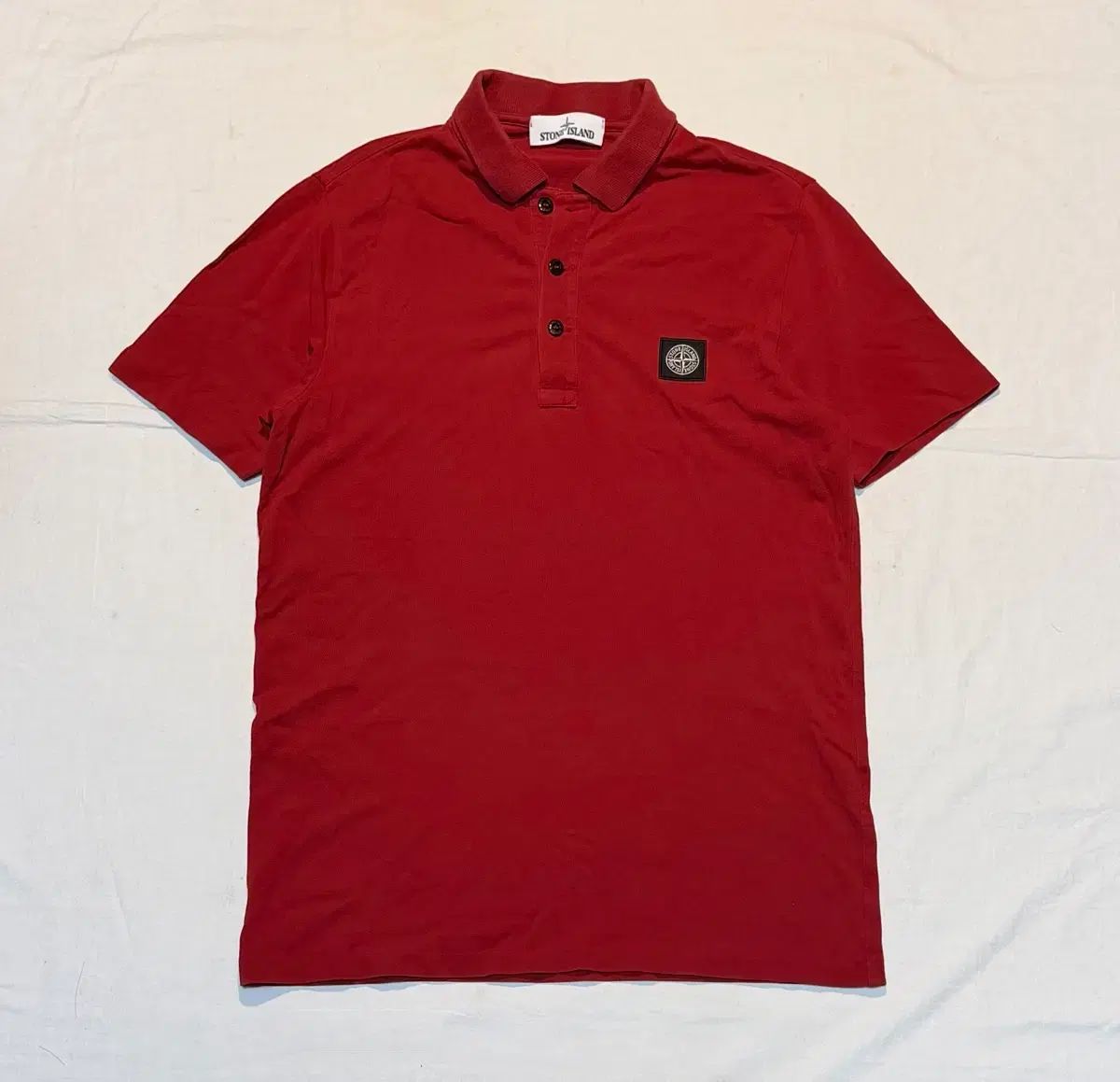 ストーンアイランド コンパスロゴ カラーTシャツ レッド