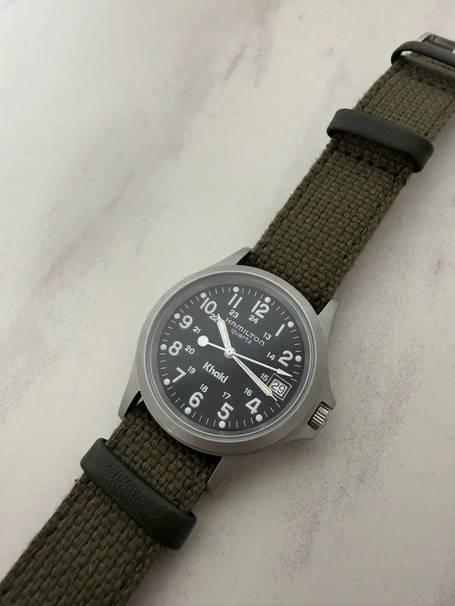 ハミルトン カーキフィールド 9445 クオーツ + カーキフィールド 36 正規品 ストラップ
