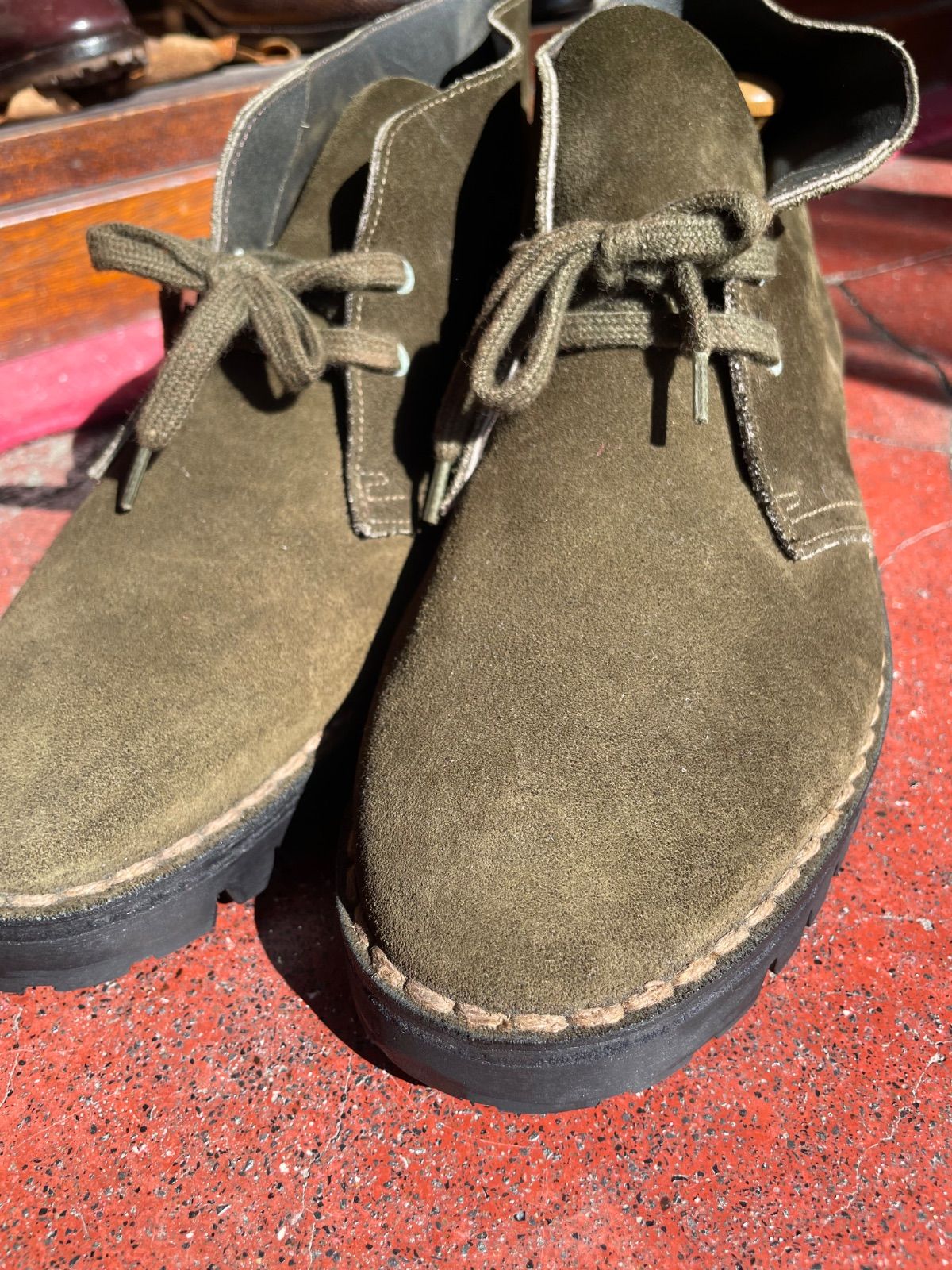 GRENSON Footmaster suede chukka boots (olive brown, UK6, made in England) 8