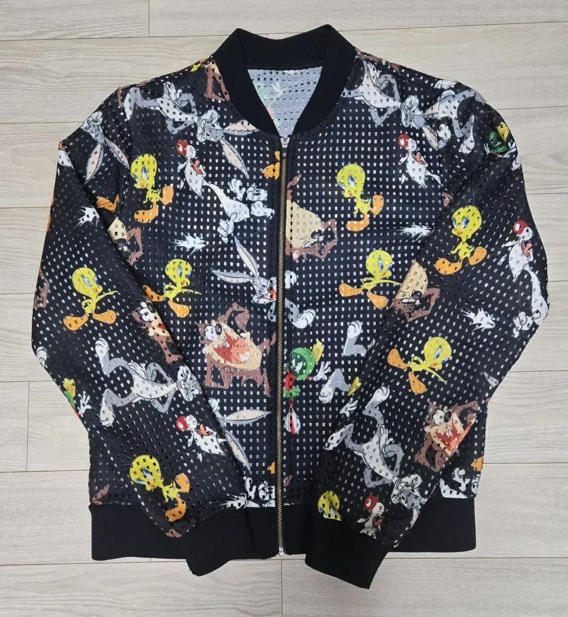 ワーナーブラザーズ ルーニー・テューンズ エンブロイダリー ジャケット 6,129円
