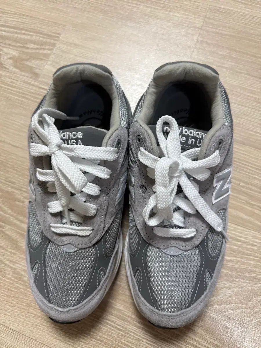 ニューバランス 993 グレー スニーカー 240 23,016円
