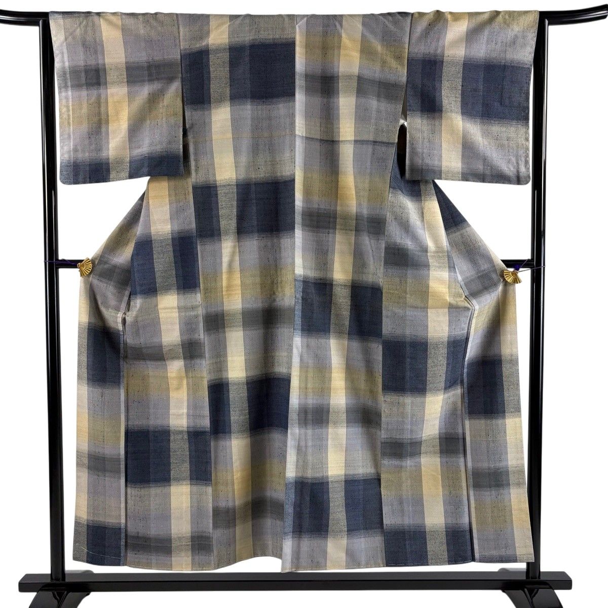 【美品】 紬 身丈154cm 裄丈64cm M 袷 格子 紺色 正絹 秀品 【中古】 6,688円