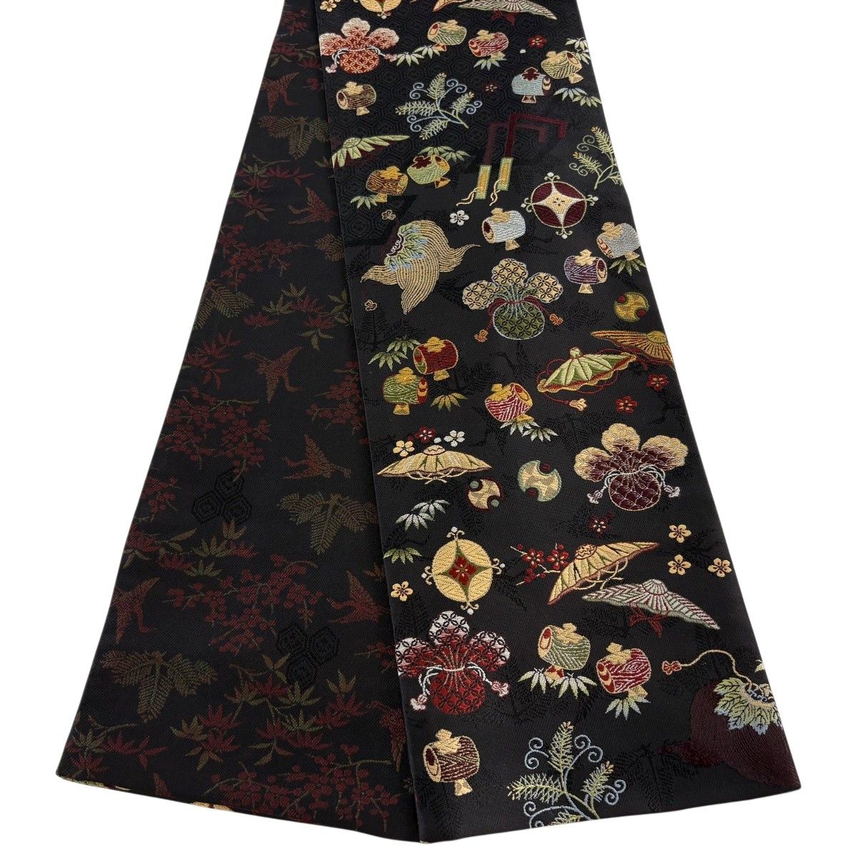 【美品】半幅帯 名品 落款 松鶴文様 宝尽くし 黒 正絹 【中古】