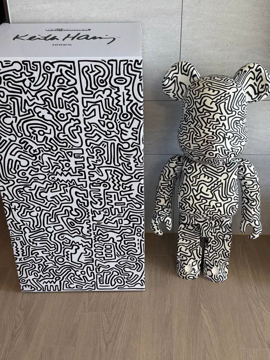 正規品 KITH(キス) Haring 1000% アートトイ マット