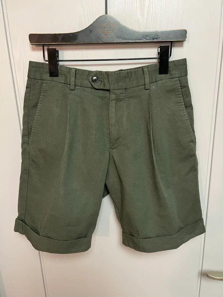 SUITSUPPLY カーキ コットンリネン ハーフパンツ 10,575円