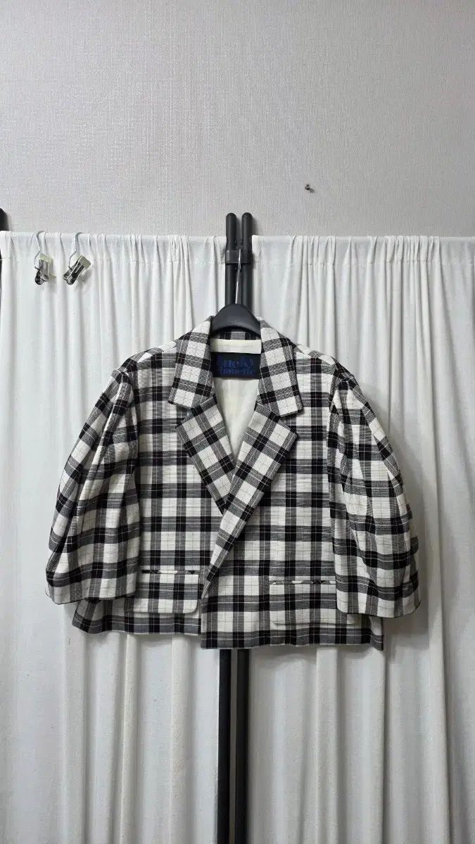 ラッキーシュエトゥ ジャケット 19,414円