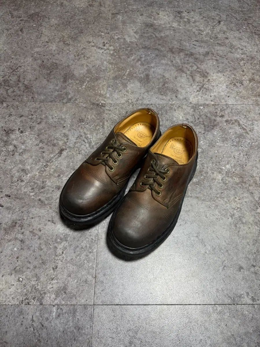 DR. MARTENS ドクターマーチン クレイジーホットソース レイ 250