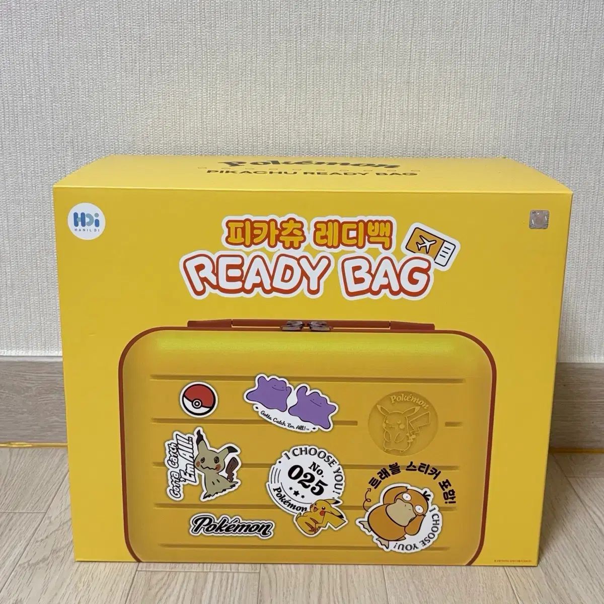 新品 ポケモン ピカチュウ ミニキャリーケース