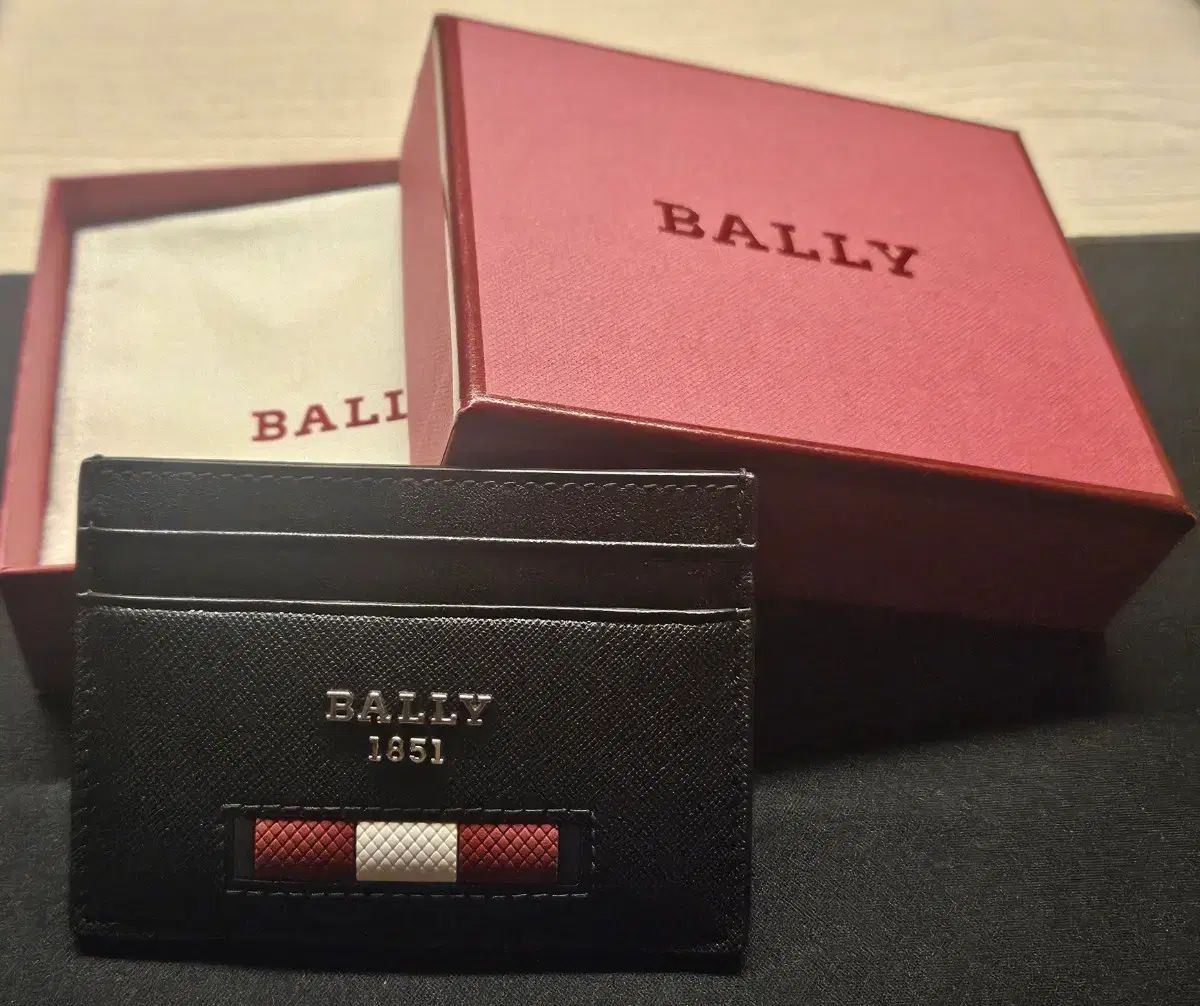 BALLY カードウォレット