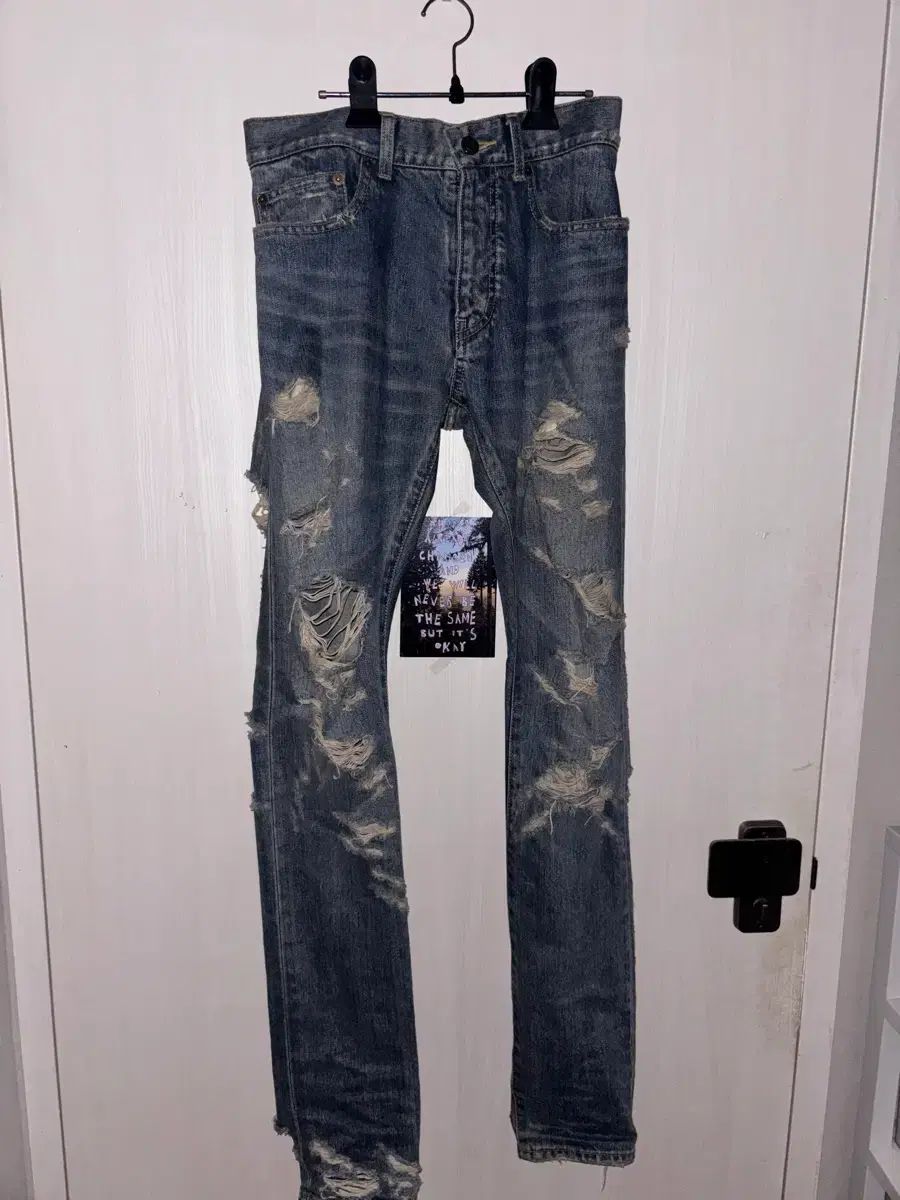 31 Saint Laurent 13fw ダメージジーンズ 87,687円