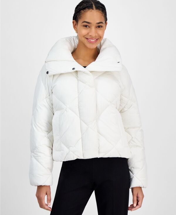 ビーシビージー レディース アウター ジャケット・ブルゾン コート BCBG Womens Short Diamond Puffer Coat Cream クリーム