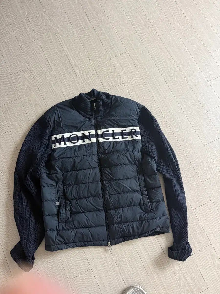 MONCLER モンクレール ニットダウン Lサイズ